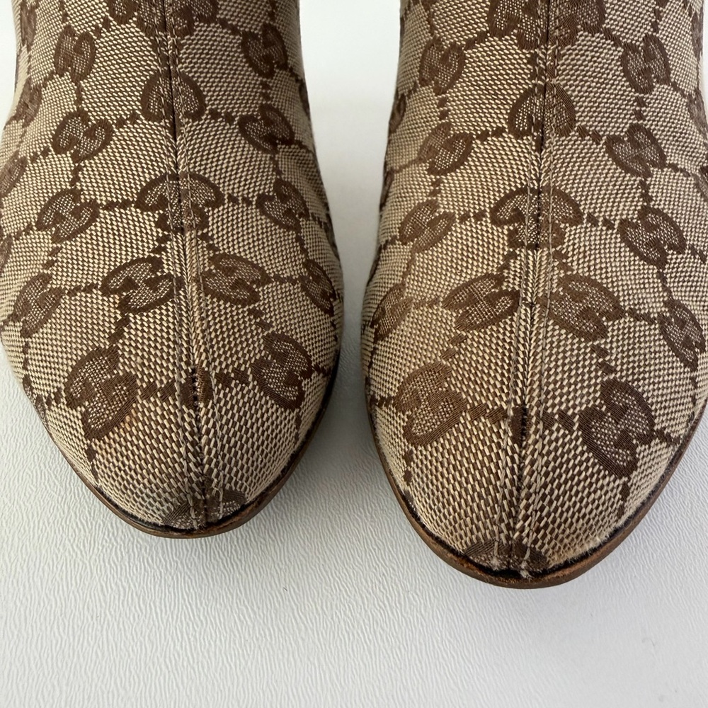 Gucci Beige Monogram Knee-High Heeled Boots - Picture 11 of 16